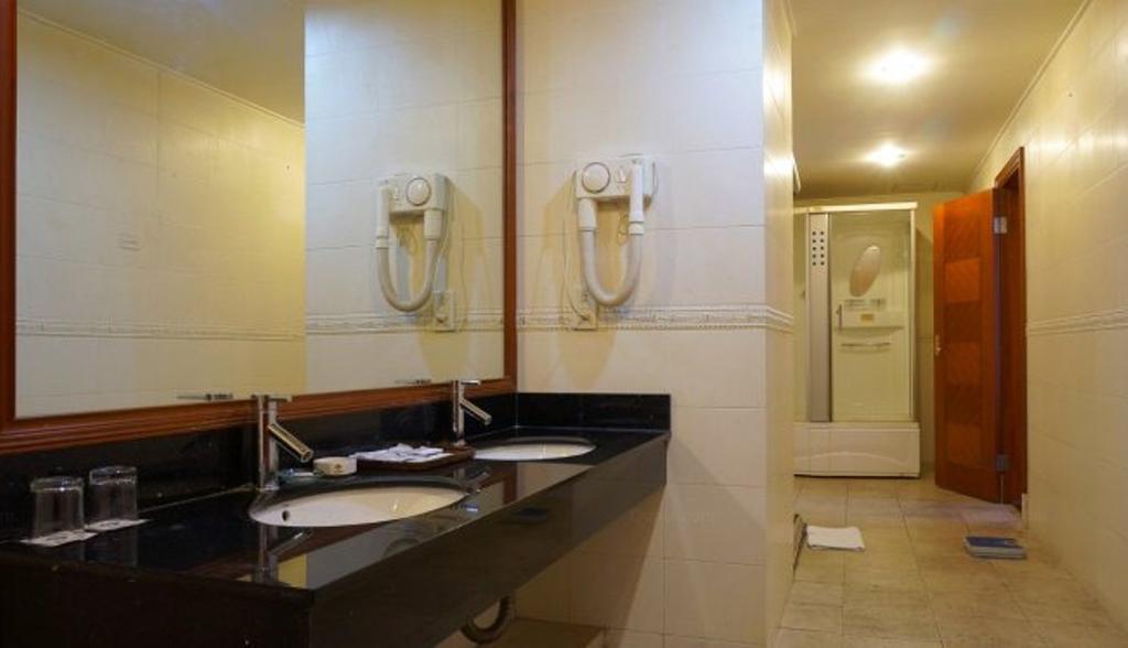 Yingfeng Hotel Dongguan  Oda fotoğraf